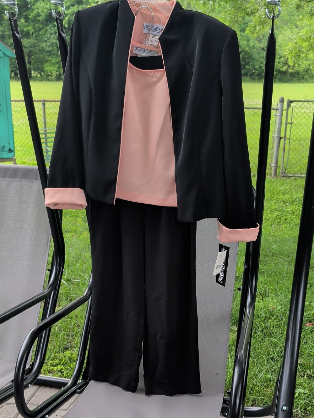 Jessica Howard 3 Piece Women’s Pantsuit